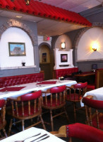 Dino's Restaurant À l'intérieur