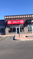 Canadian Pizza Unlimited outside