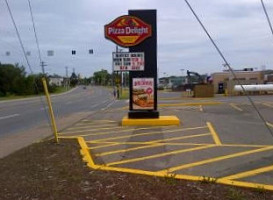 Pizza Delight outside