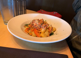 Cimo Mediterranean Grill food
