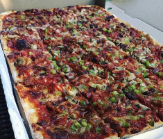 Antonino's Original Pizza food