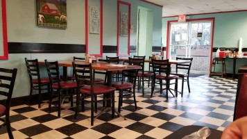 R & J Restaurant inside