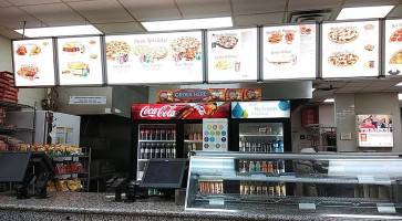 Pizza Pizza Exterior