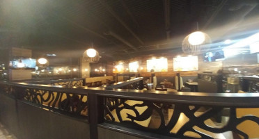 Barcelos Flame Grilled Chicken Dentro