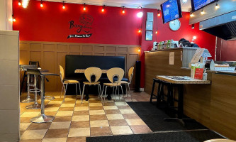 Burgerlicious inside