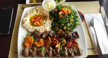 Half Moon Pickering food