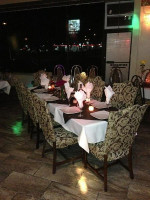 Half Moon Pickering inside