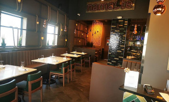 India's Most Wanted Best Indian In Langley Abbotsford Dentro