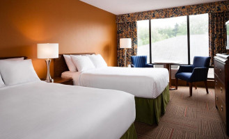 Greenwood Inn Suites Dentro