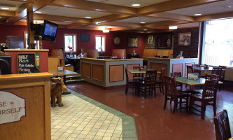 Greenwood Inn Suites Dentro