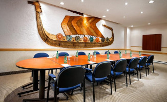 Greenwood Inn Suites Dentro