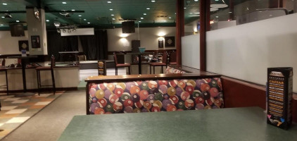 Mill Cove Brew Pub Dentro