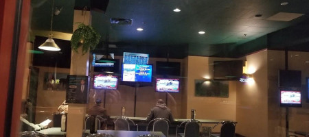 Mill Cove Brew Pub Dentro