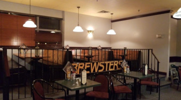 Mill Cove Brew Pub Dentro