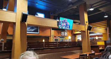 Boston Pizza Extérieur