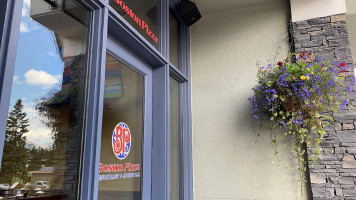 Boston Pizza Extérieur