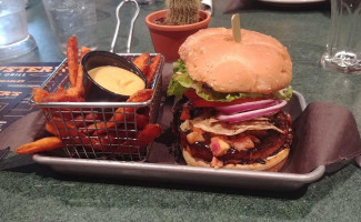 Mill Cove Brew Pub Comida