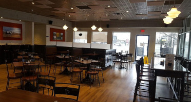 Williams Fresh Cafe Dentro