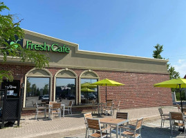 Williams Fresh Cafe Exterior