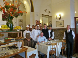 Half Moon Pickering inside