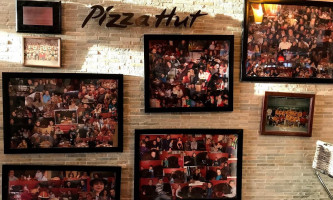 Pizza Hut inside