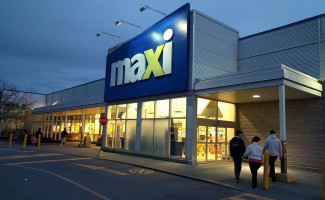 Maxi Greenfield Park Taschereau Exterior