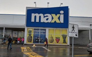 Maxi Greenfield Park Taschereau Exterior