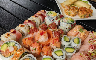 Mini Tokyo Sushi food