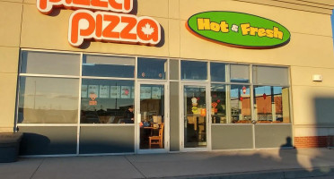 Pizza Pizza Exterior