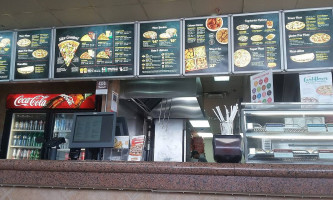 Pizza Pizza Exterior