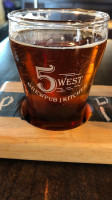 5 West Brew Pub Kitchen Bebida