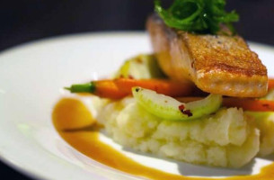 Metropolitan Grill food