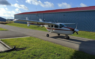 Brampton Flight Centre Extérieur