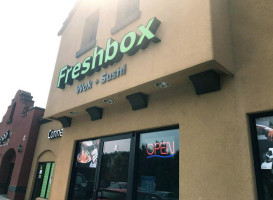Freshbox Wok Sushi outside