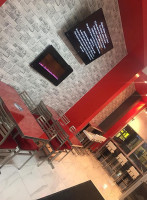 Shawarma Habibi inside