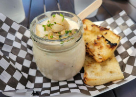 Char And Chowder Comida