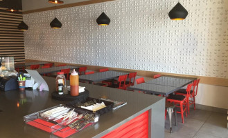 Jo Jo's Pizzeria Kanata Gourmet Pizza Shawarma Subs Catering Dentro