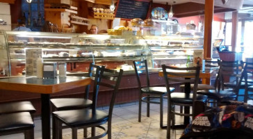 Caldense Bakery inside