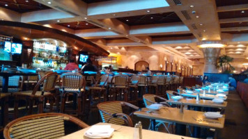 The Cheesecake Factory À l'intérieur