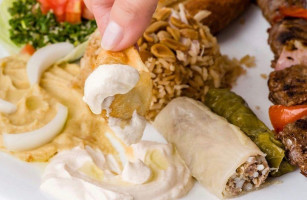 Paros On Main Comida