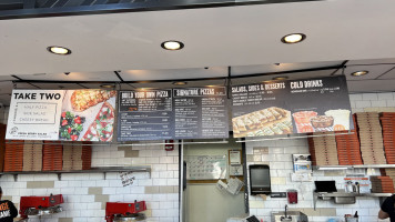 Blaze Pizza À l'intérieur