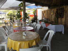 Stuffies Pastries Extérieur