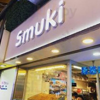 Golden Boot Cafe outside