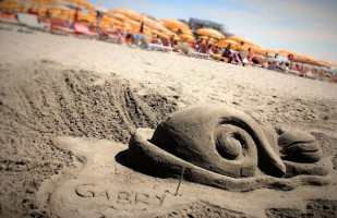 Golden Boot Cafe outside