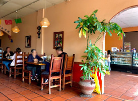 Lake Breeze Vineyards inside