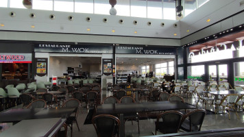 Papa Johns Pizza Exterior