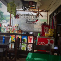 Wildcat Café Dentro