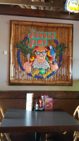 Jungle Jim's À l'intérieur