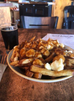 Microbrasserie St-Pancrace food