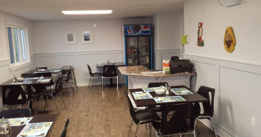 Harbour View Café Dentro